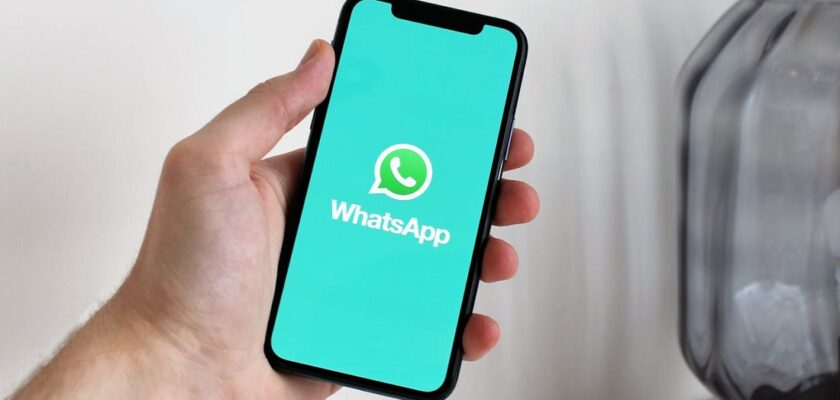 Comment utiliser WhatsApp sur deux téléphones avec un seul numéro ?