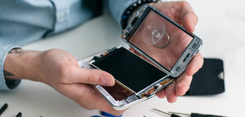 Écran de téléphone endommagé : faut-il réparer, remplacer ou changer de modèle ?